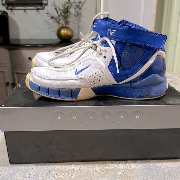 Jordan Phase 23 Hoops - Picture 1 of 4